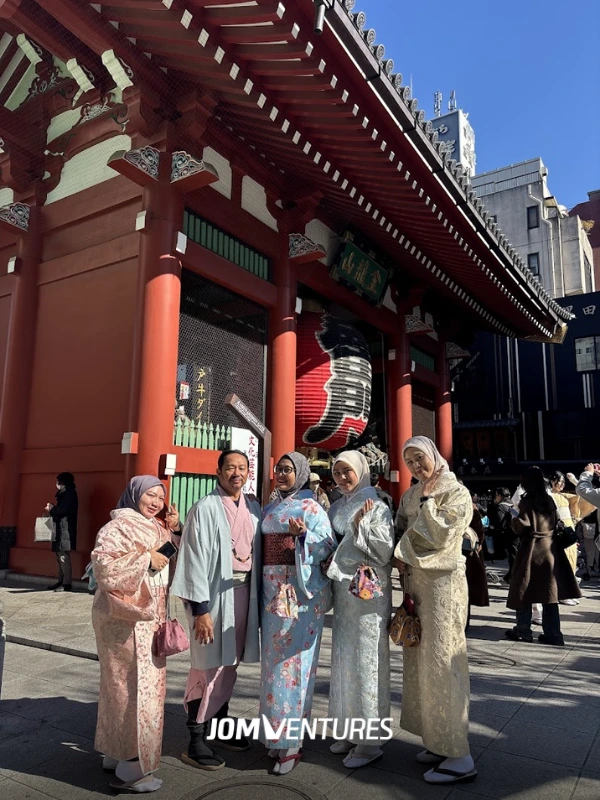 Asakusa Temple, Tokyo, Japan.